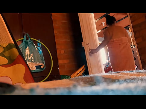 ❤️ Dayım mənim arxamca duşa girir, mən duş qəbul edərkən məni sikir. ❤❌ Sikişmə bizdə az.pornado-co.ru ❌