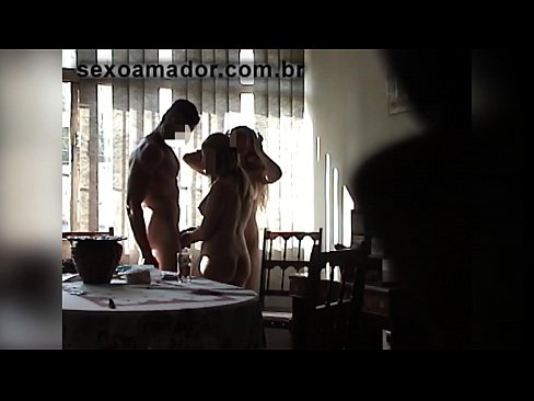 ❤️ Seks dostları nəhəng kişini və onunla birlikdə bir üçlüyü dəvət edirlər ❤❌ Sikişmə bizdə az.pornado-co.ru ❌